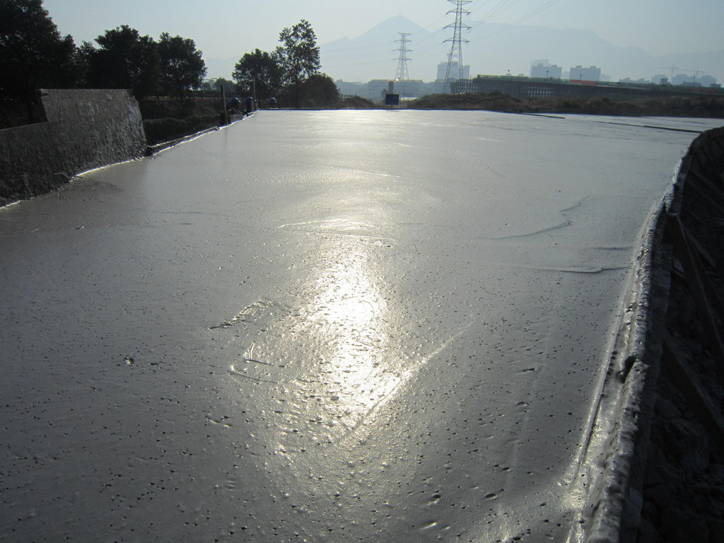 气泡混合轻质土在路桥施工安排